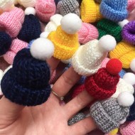 Mini Bonnets tricotés de Noël Rouge, Vert, Bleu...